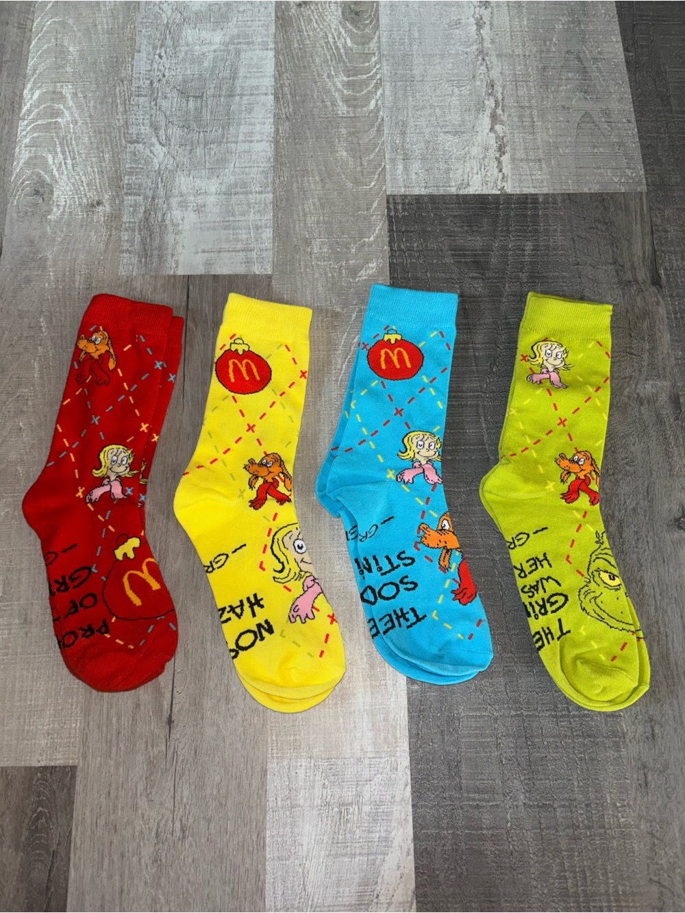 🎄McDonald's The Grinch Crew Socks - Red, Yellow, Blue, Green (Set of 4)